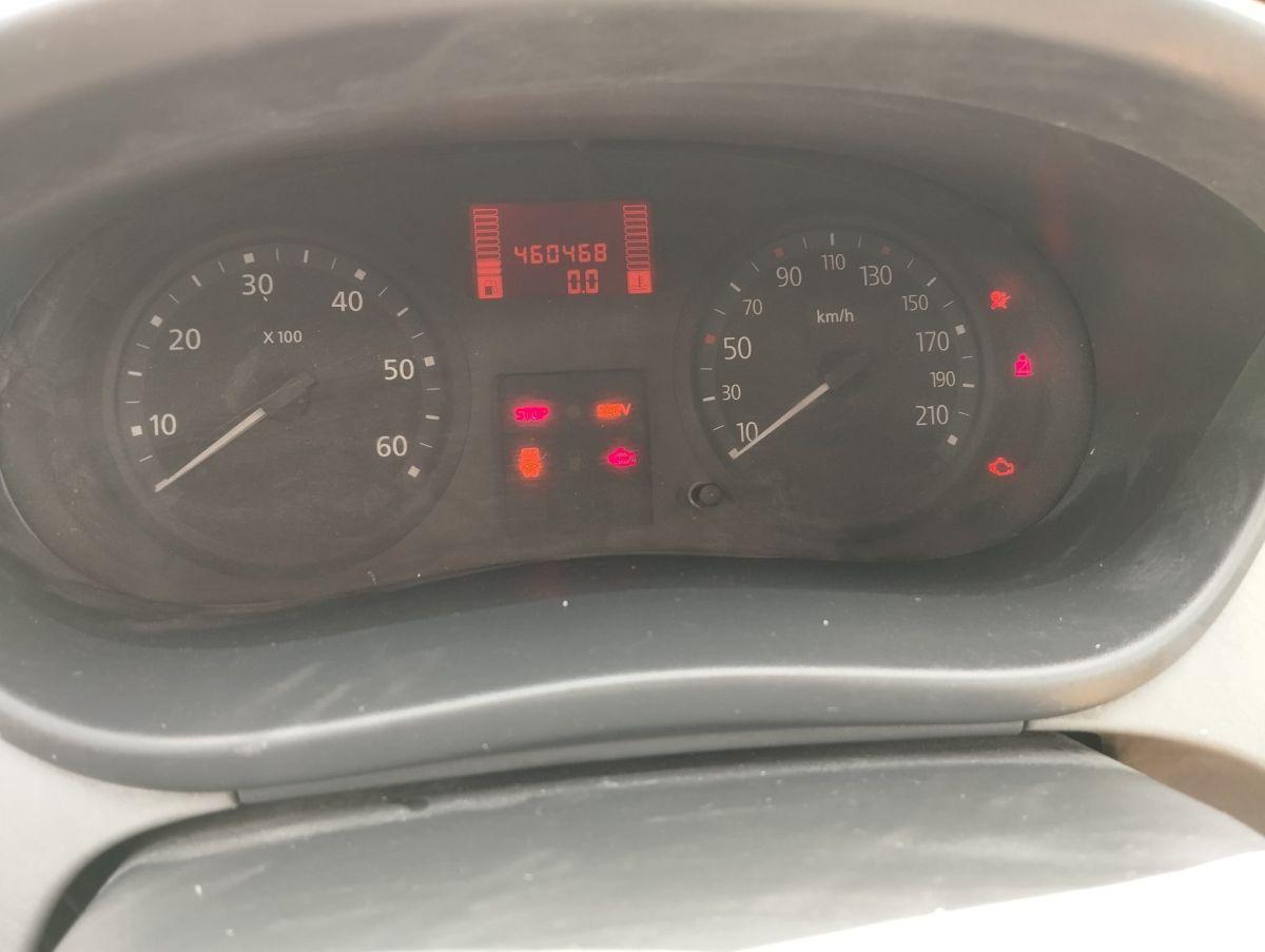 TRAFIC VAN GRAND CONFORT 5+1