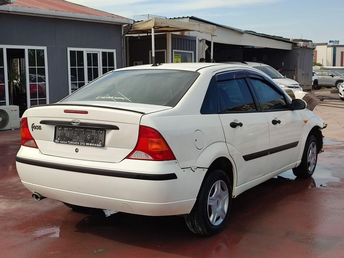 FOCUS 1.6i COMFORT HB