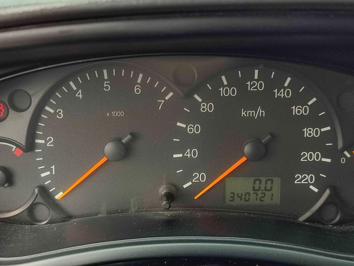 FOCUS 1.6i COMFORT HB