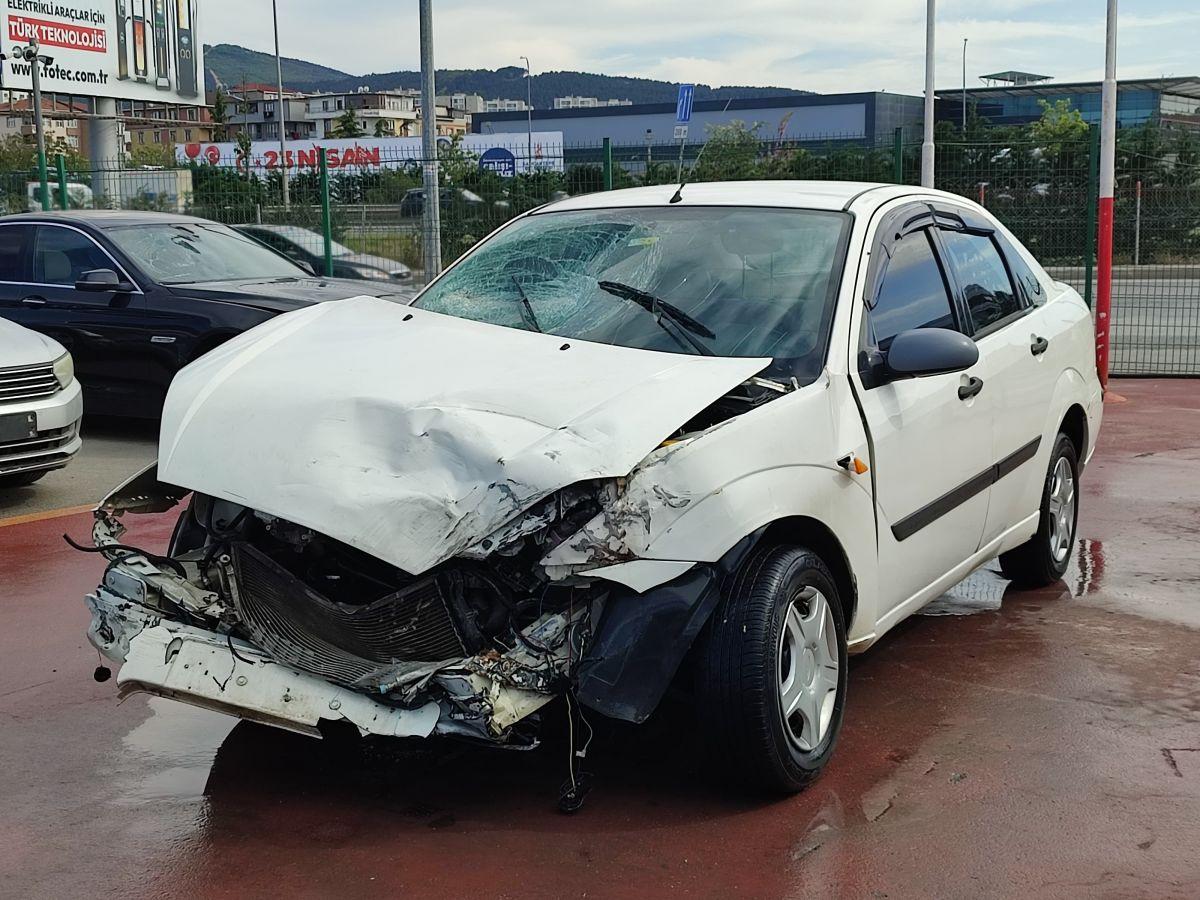 FOCUS 1.6i COMFORT HB