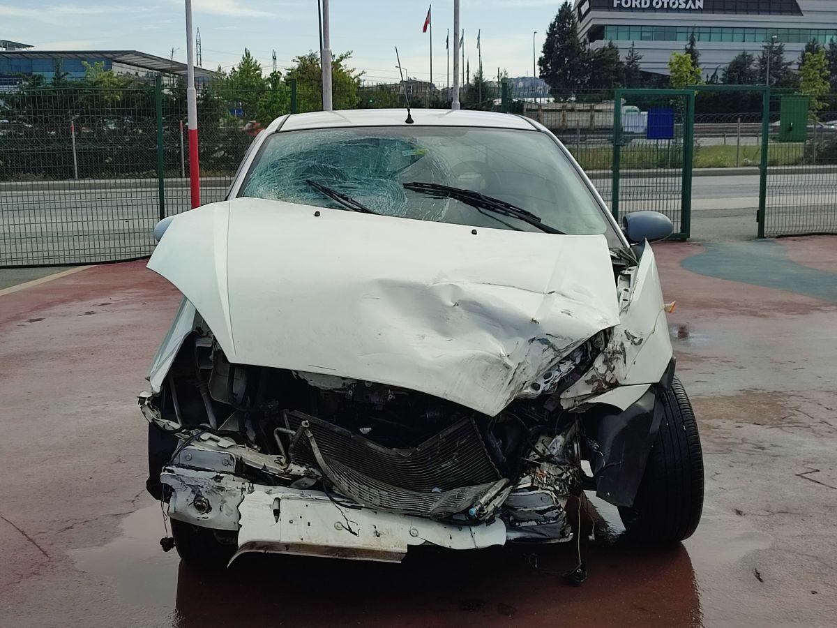 FOCUS 1.6i COMFORT HB