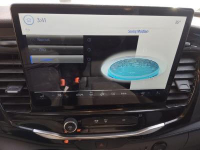 TRANSIT 350L VAN BEV 135KW TREND AT