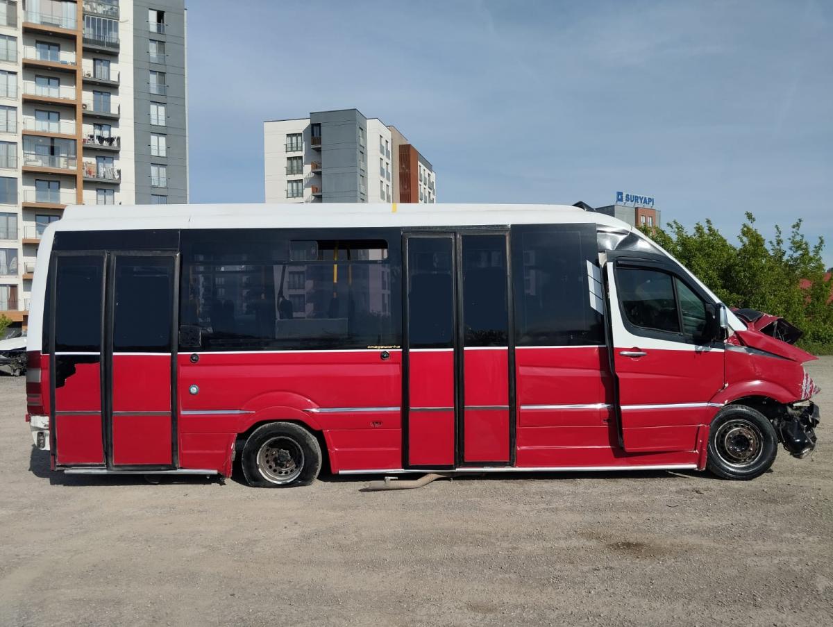 SPRINTER 516 CDI MINIBUS 16+1