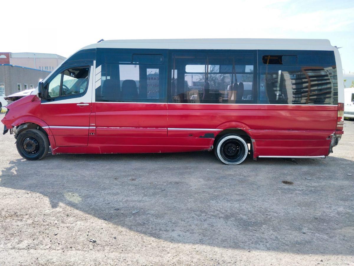 SPRINTER 516 CDI MINIBUS 16+1