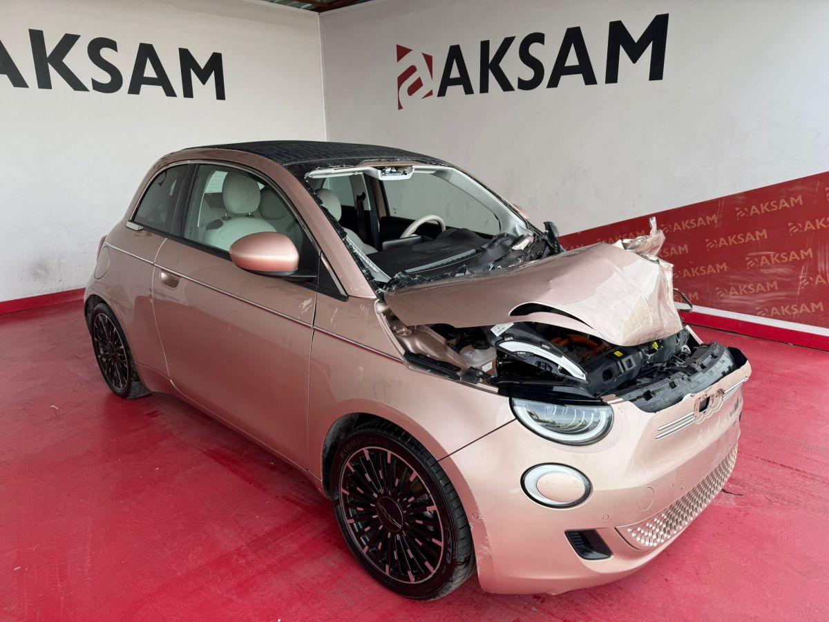 500E CABRIO LA PRIMA BY BOCELLI 42KWH