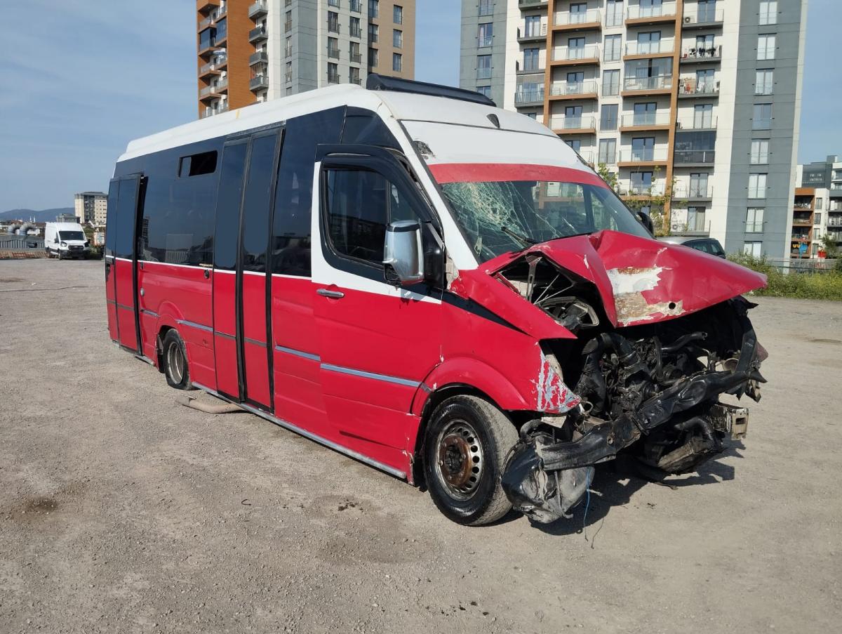 SPRINTER 516 CDI MINIBUS 16+1