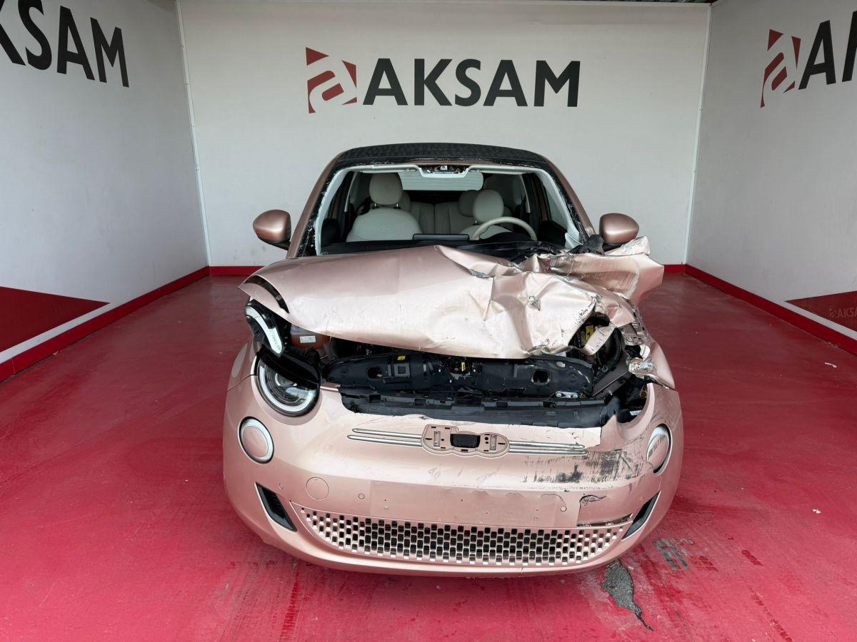 500E CABRIO LA PRIMA BY BOCELLI 42KWH