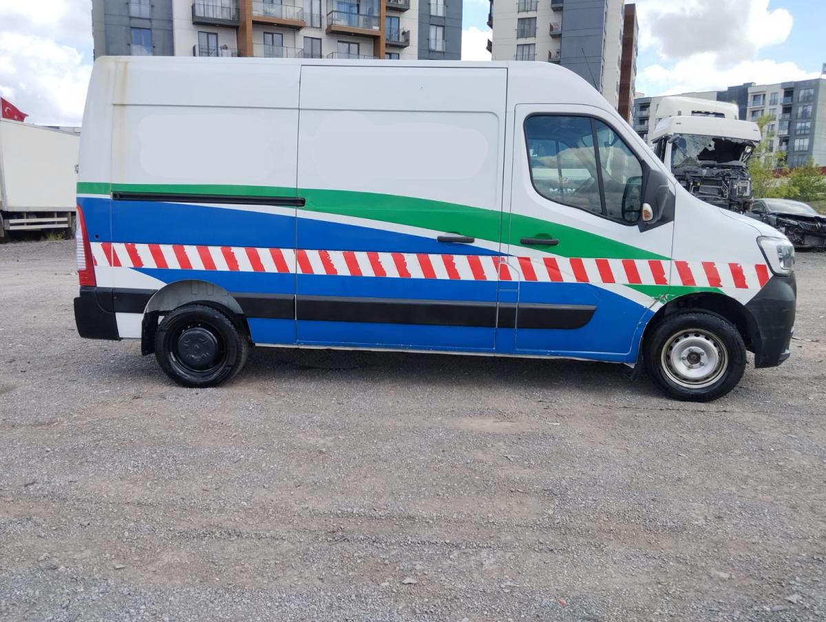 MASTER PANELVAN L2H2 11M3 150 D-FULL