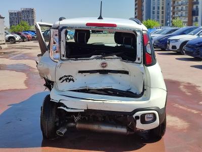 PANDA CROSS PLUS 4x4 0.9 85