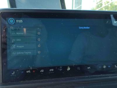 TRANSIT CUSTOM VAN 320L EB UPG 170 DELUXE AT