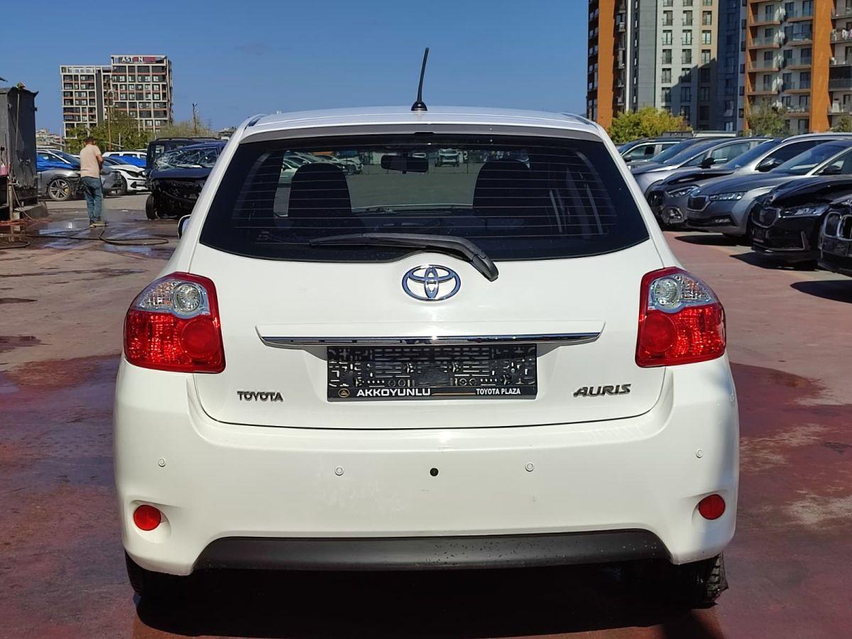 AURIS 1.4 D-4D COMFORT EXTRA M/M