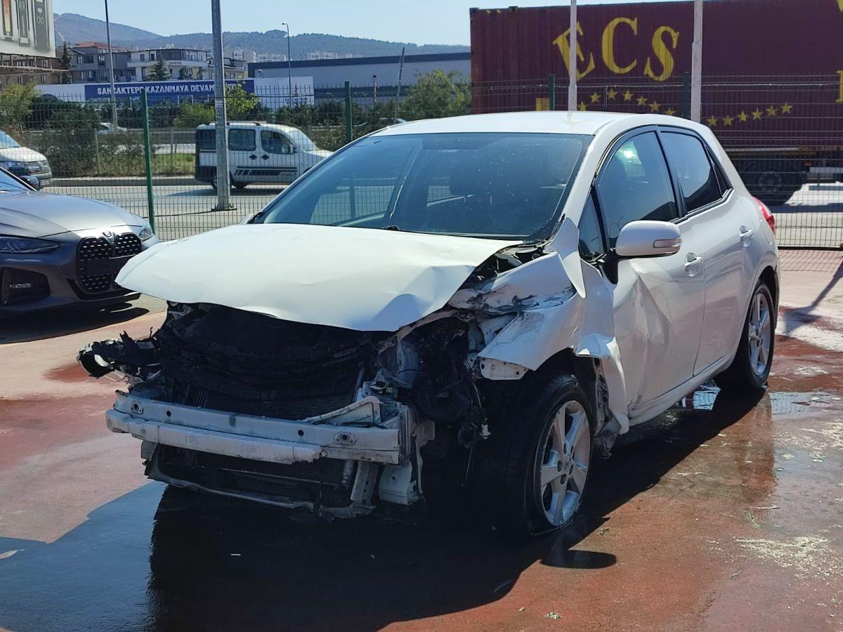 AURIS 1.4 D-4D COMFORT EXTRA M/M