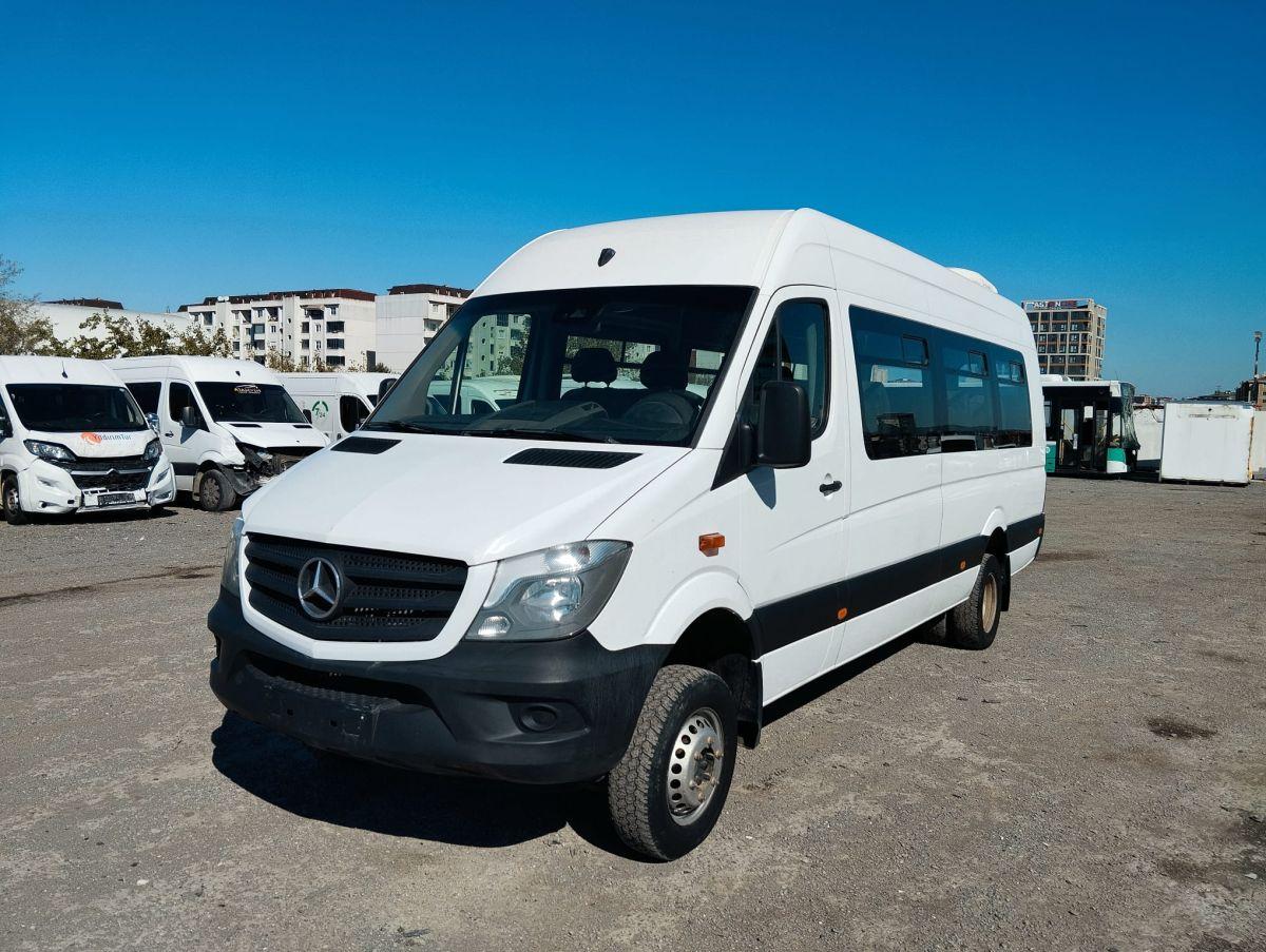 SPRINTER 416 BLUETEC MINIBUS 16+1 SS416AC E6