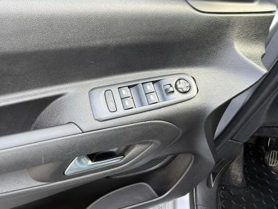 BERLİNGO SHINE 1.5 BLUEHDI 130 S&S EAT8