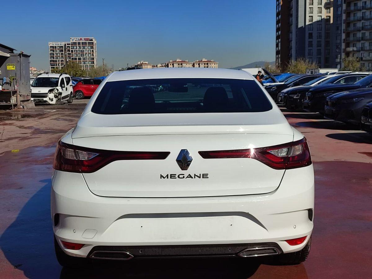 MEGANE SEDAN JOY COMFORT 1.3 TCE EDC 140 FAZ2