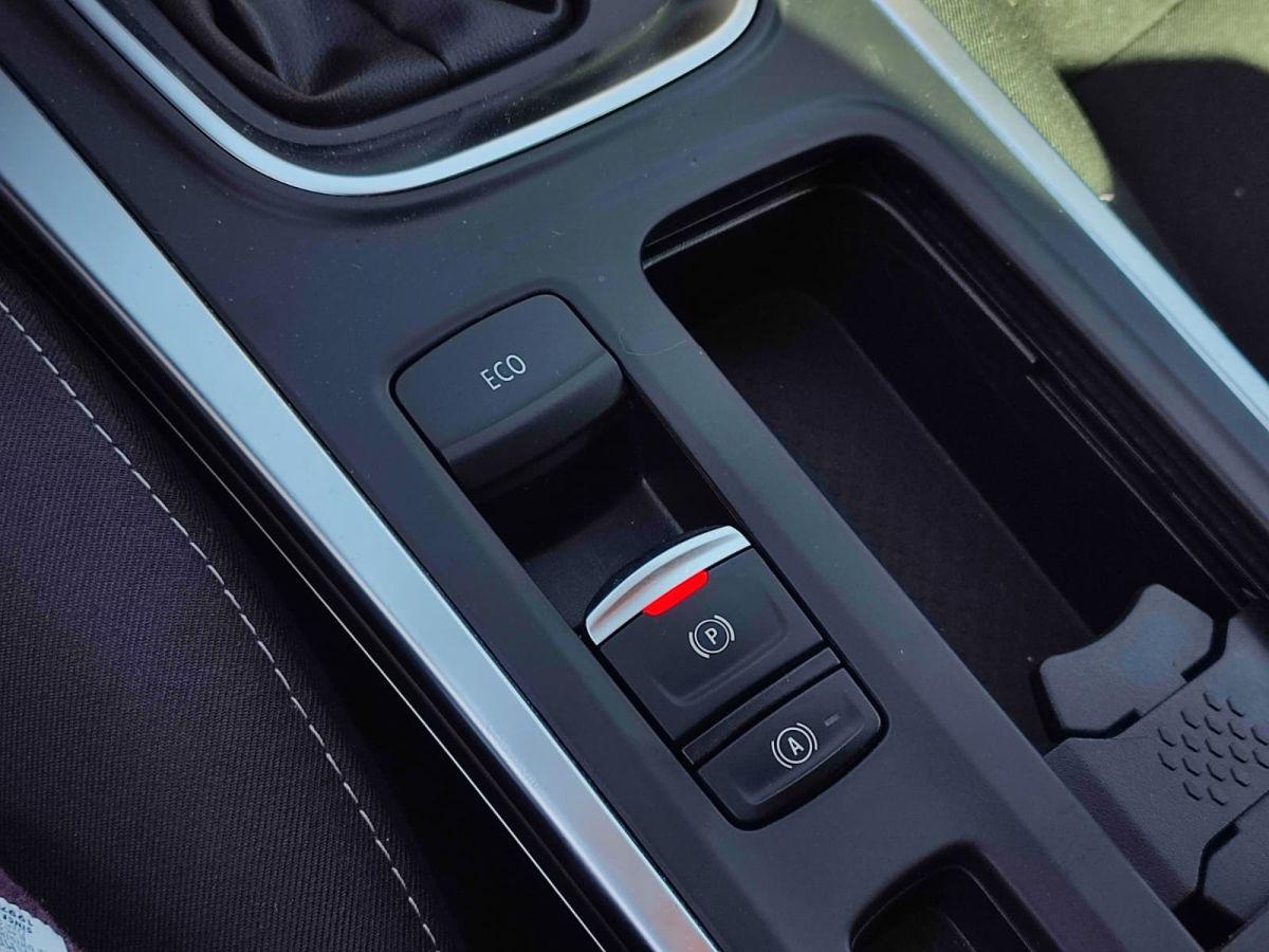 MEGANE SEDAN JOY COMFORT 1.3 TCE EDC 140 FAZ2