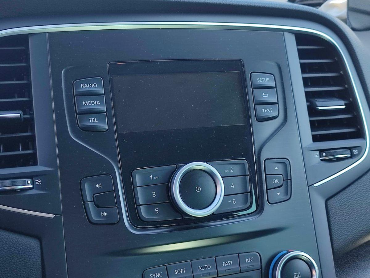 MEGANE SEDAN JOY COMFORT 1.3 TCE EDC 140 FAZ2