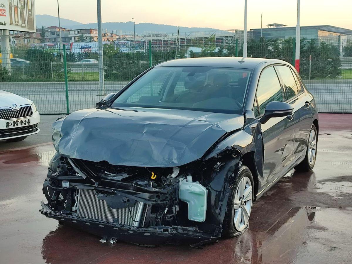 GOLF 1.0 eTSI 110 DSG LIFE