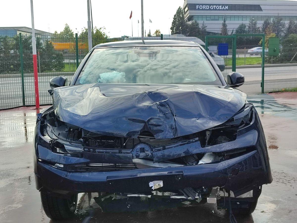 C4 MAX 1.2 MHEV 136 EDCS6