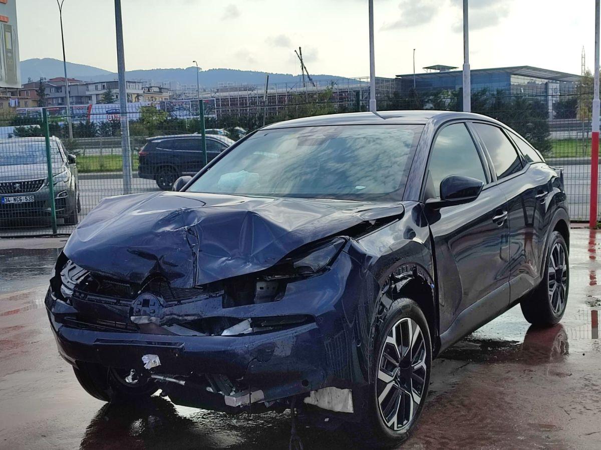 C4 MAX 1.2 MHEV 136 EDCS6