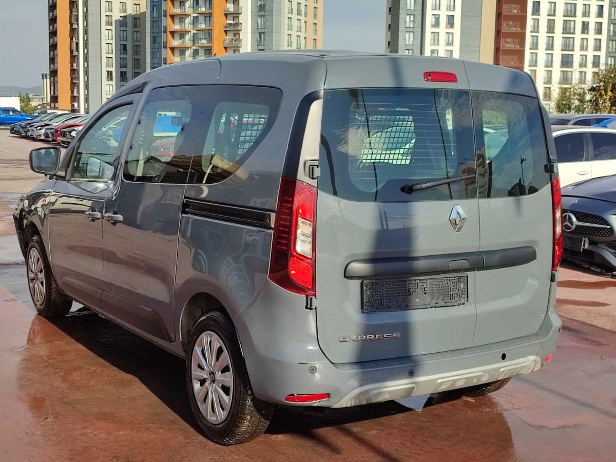 EXPRESS COMBI JOY 1.5 BLUEDCI 95 D-FULL