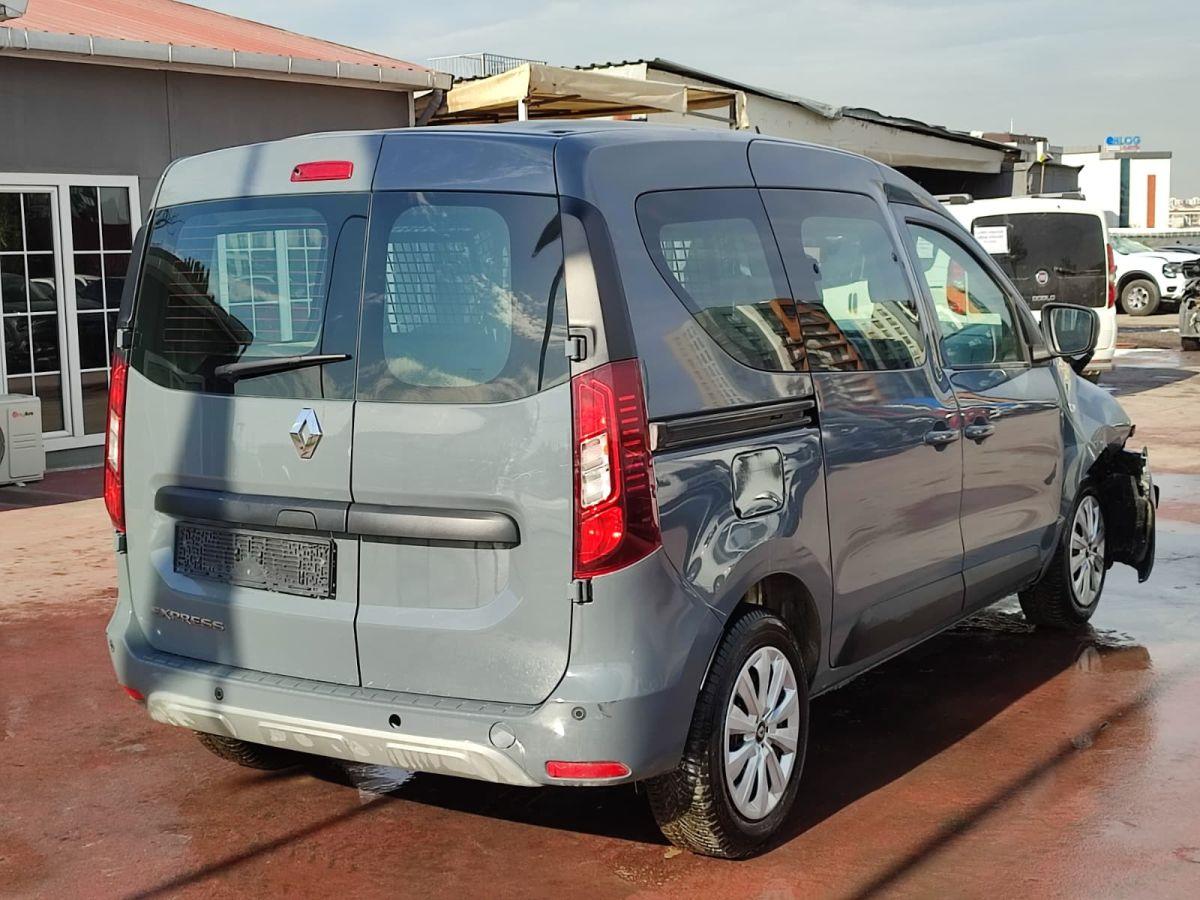 EXPRESS COMBI JOY 1.5 BLUEDCI 95 D-FULL