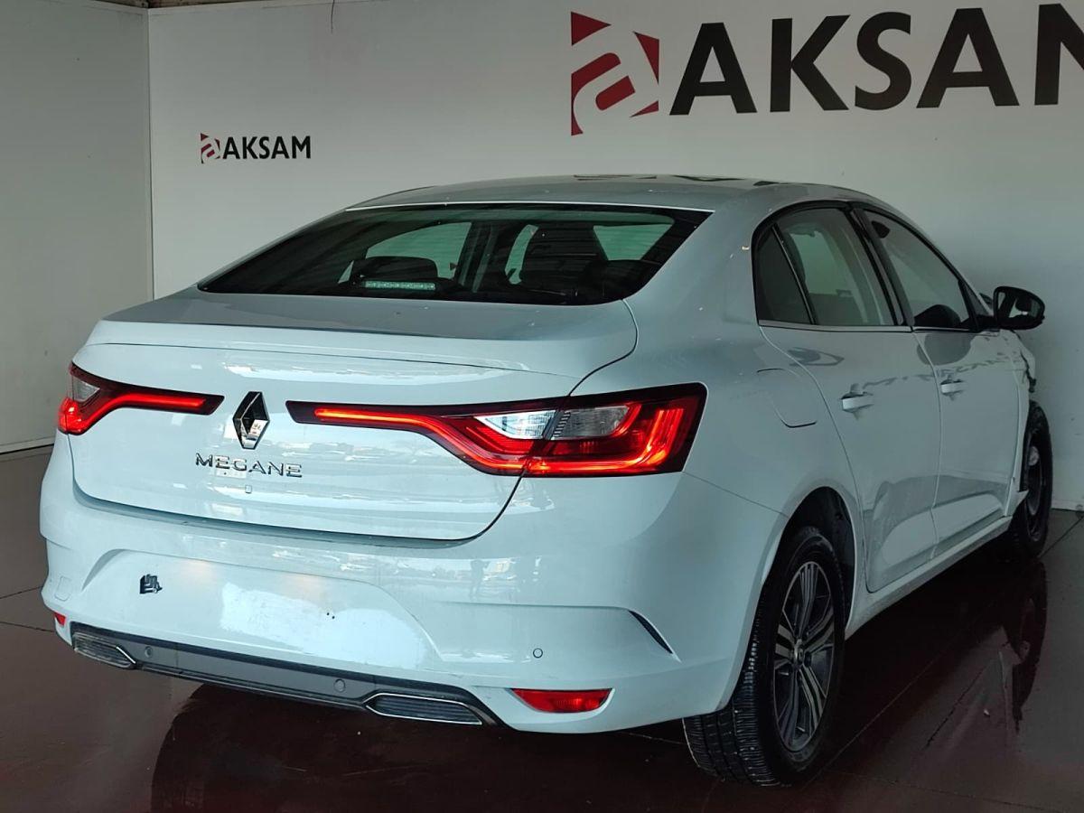 MEGANE SEDAN TOUCH 1.3 TCE EDC 140 FAZ2