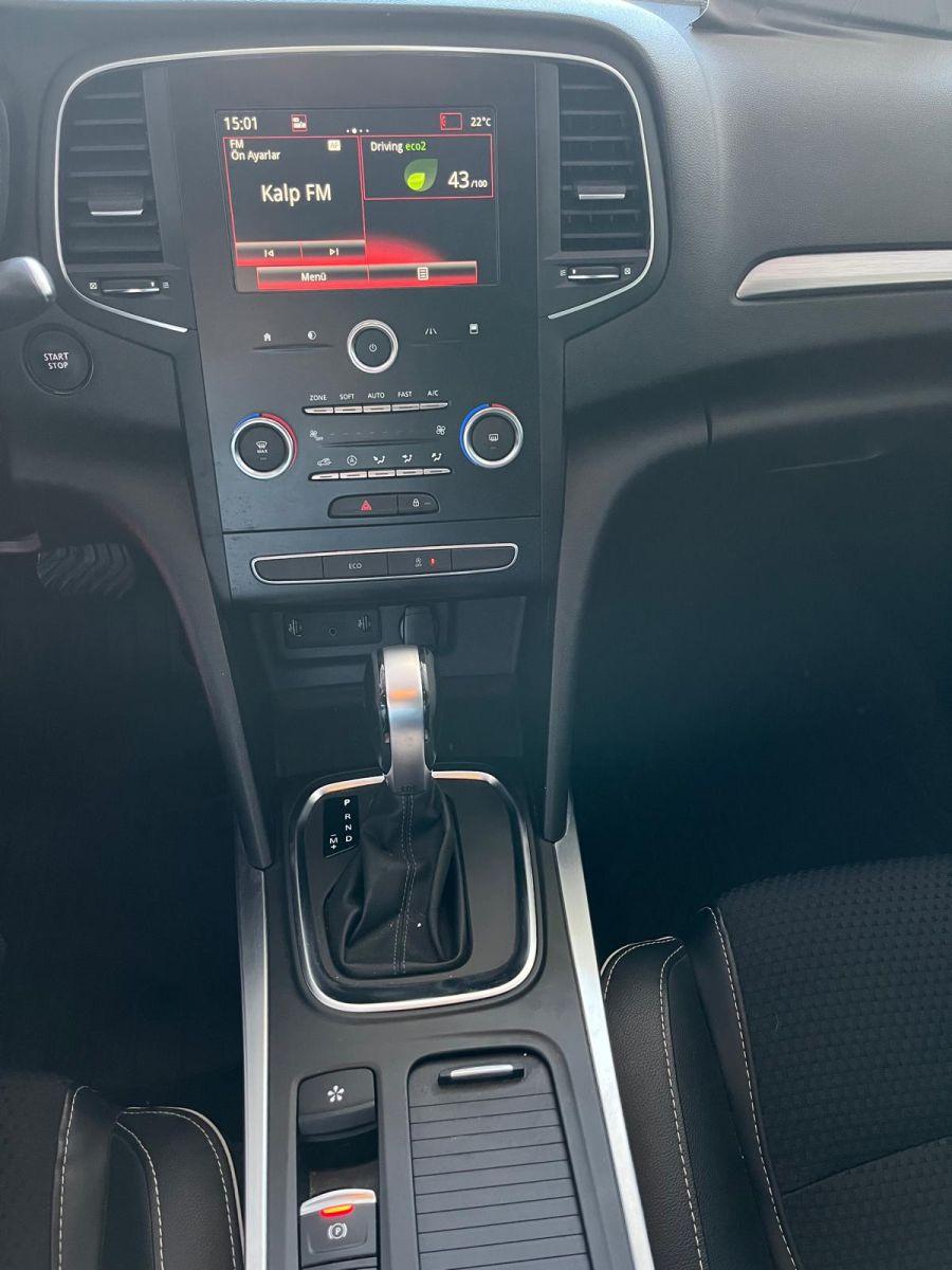 MEGANE SEDAN ICON 1.5 DCI EDC 110