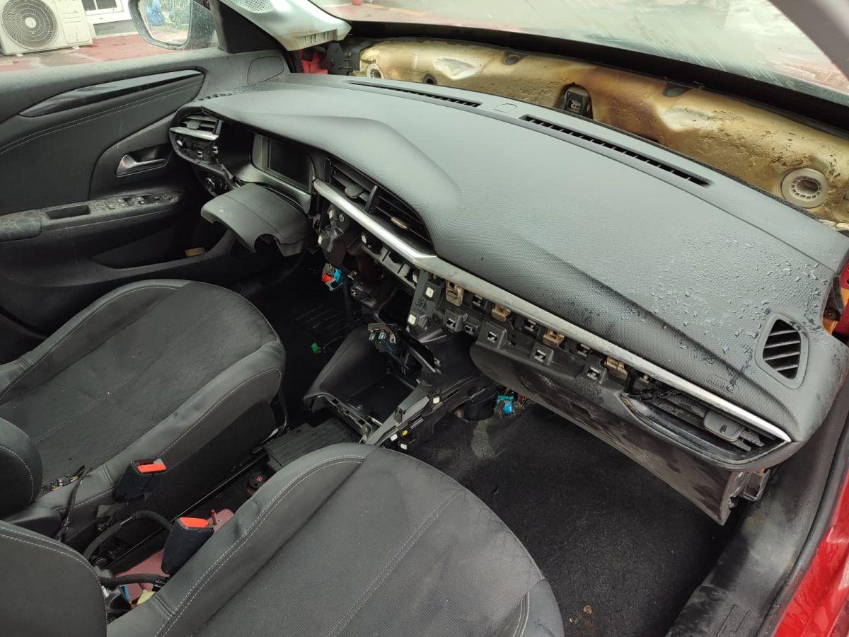 CORSA 1.2 100 AT8 ELEGANCE