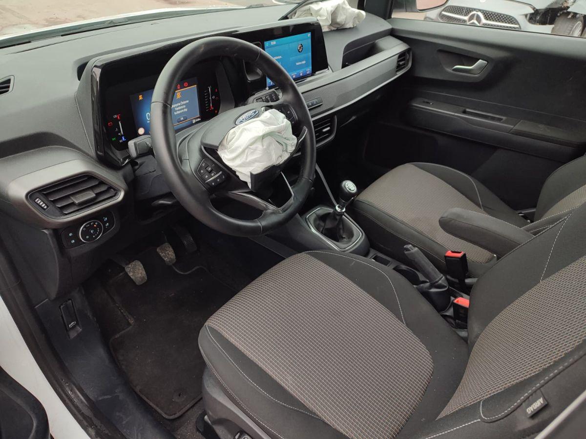 TOURNEO COURIER 1.5 D 100 DELUXE