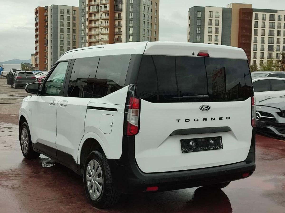 TOURNEO COURIER 1.5 D 100 DELUXE