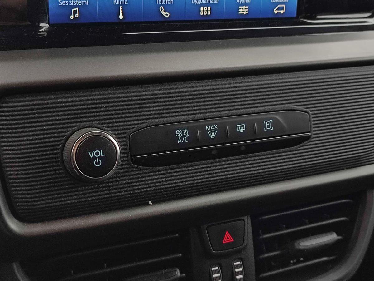 TOURNEO COURIER 1.5 D 100 DELUXE