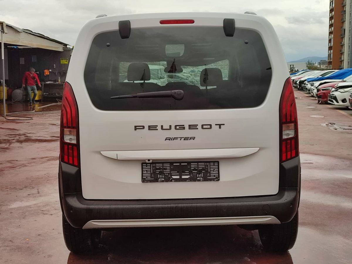 RIFTER GT 1.5 BLUEHDI 130 EAT8 FL