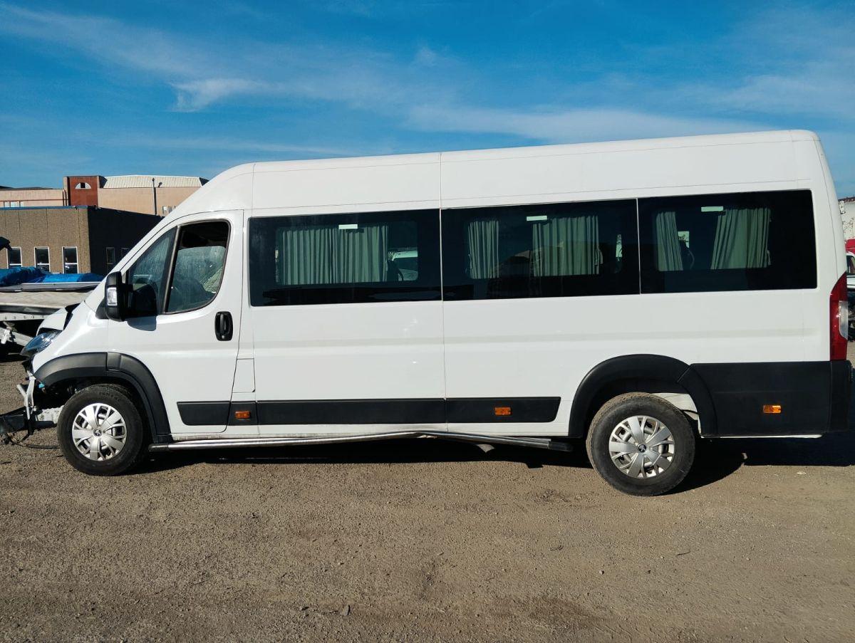 BOXER MINIBUS 15+1 2.2 HDI 150