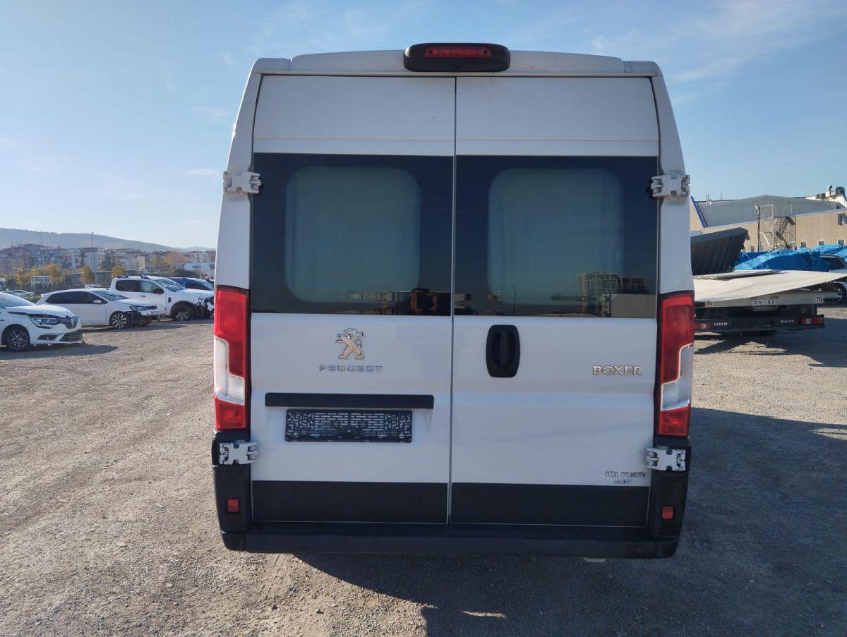 BOXER MINIBUS 15+1 2.2 HDI 150