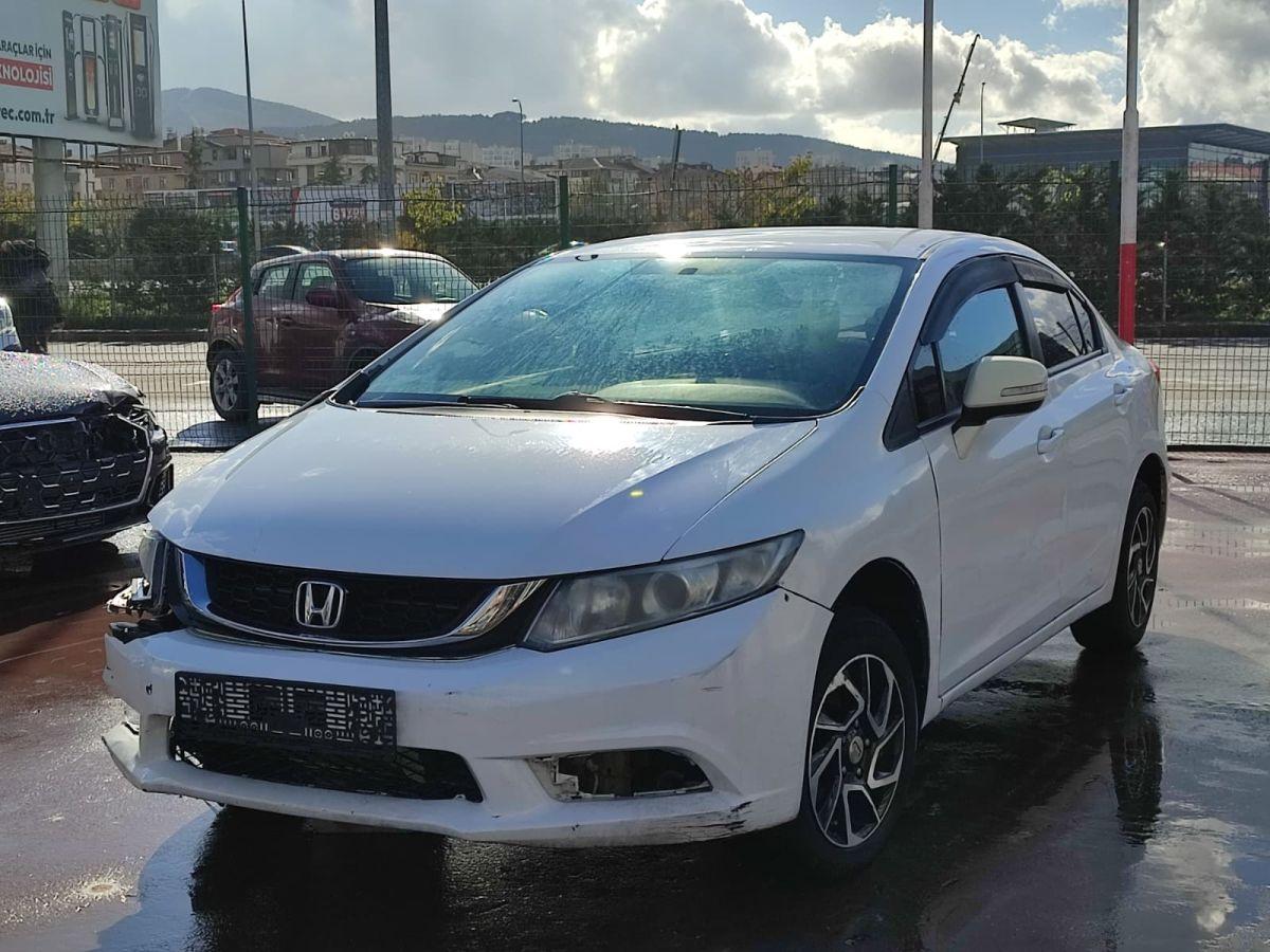 CIVIC SEDAN 1.6 (125) DREAM (Y)