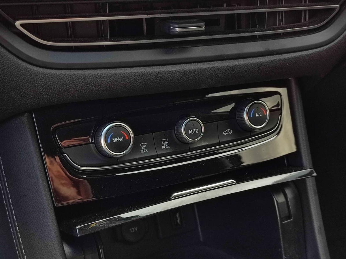 GRANDLAND 1.2 130 AT8 ELEGANCE