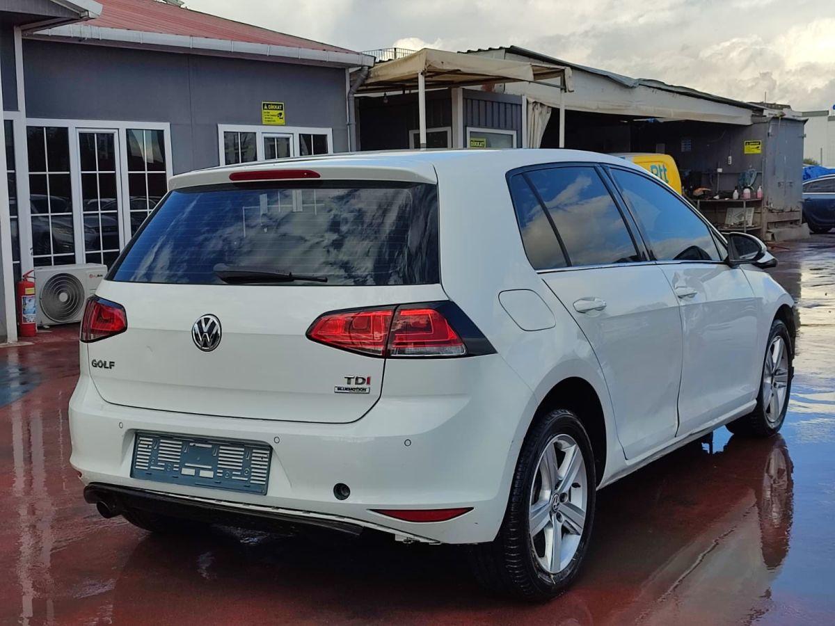 GOLF VII 1.6 TDI BMT 105 COMFORTLINE TIP. DSG