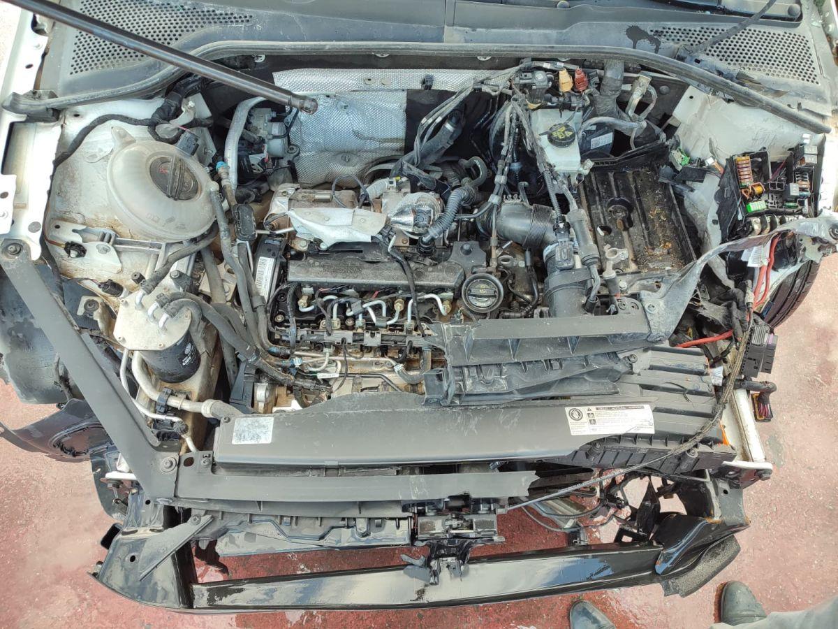 GOLF VII 1.6 TDI BMT 105 COMFORTLINE TIP. DSG