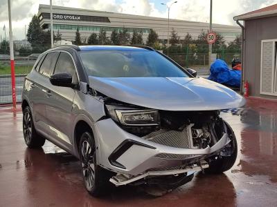 GRANDLAND 1.2 130 AT8 ELEGANCE