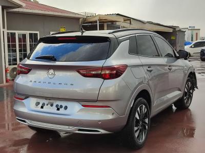 GRANDLAND 1.2 130 AT8 ELEGANCE