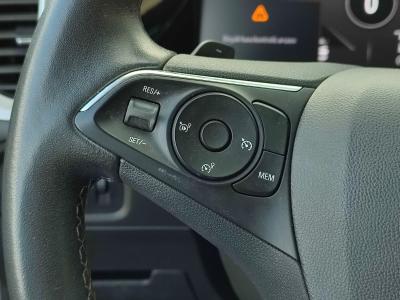 GRANDLAND 1.2 130 AT8 ELEGANCE