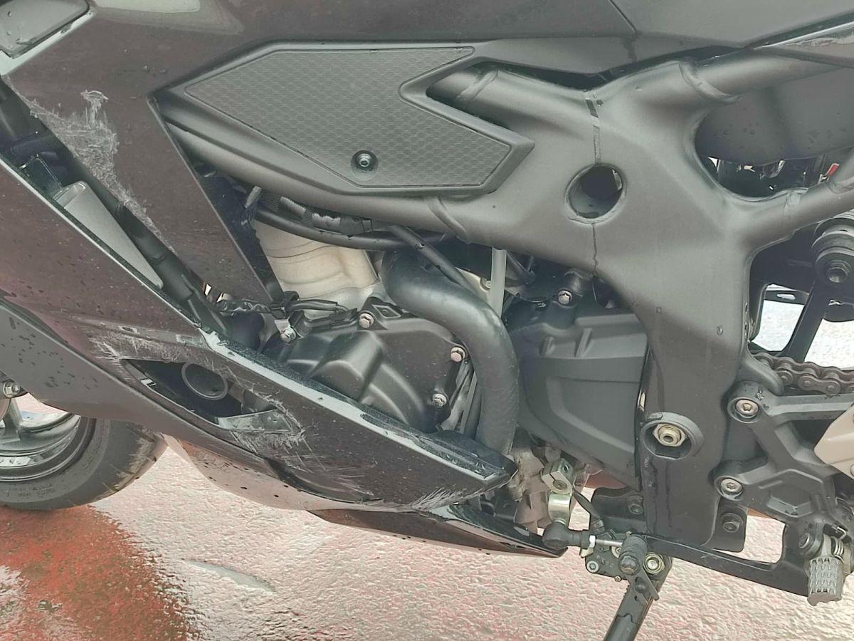 KAWASAKI NİNJA ZX-4R