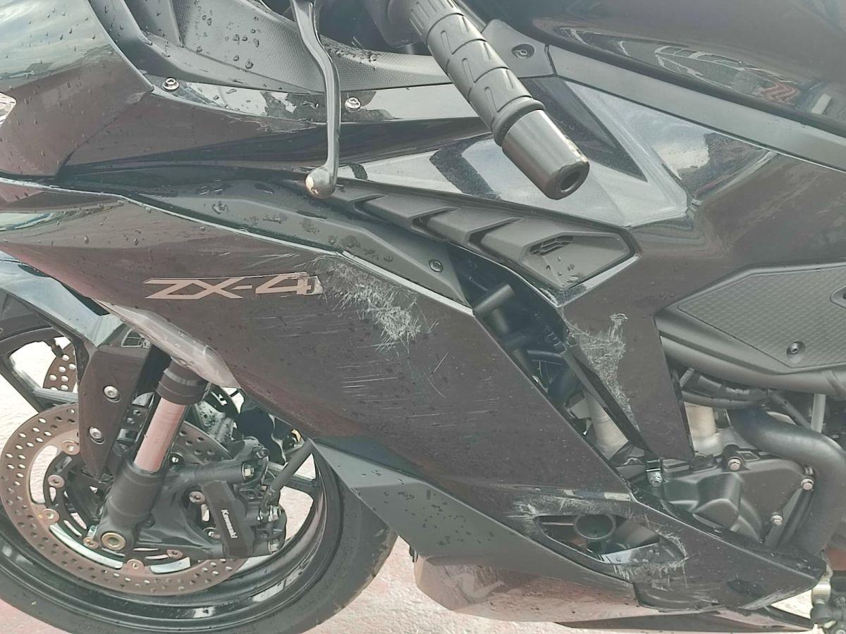 KAWASAKI NİNJA ZX-4R
