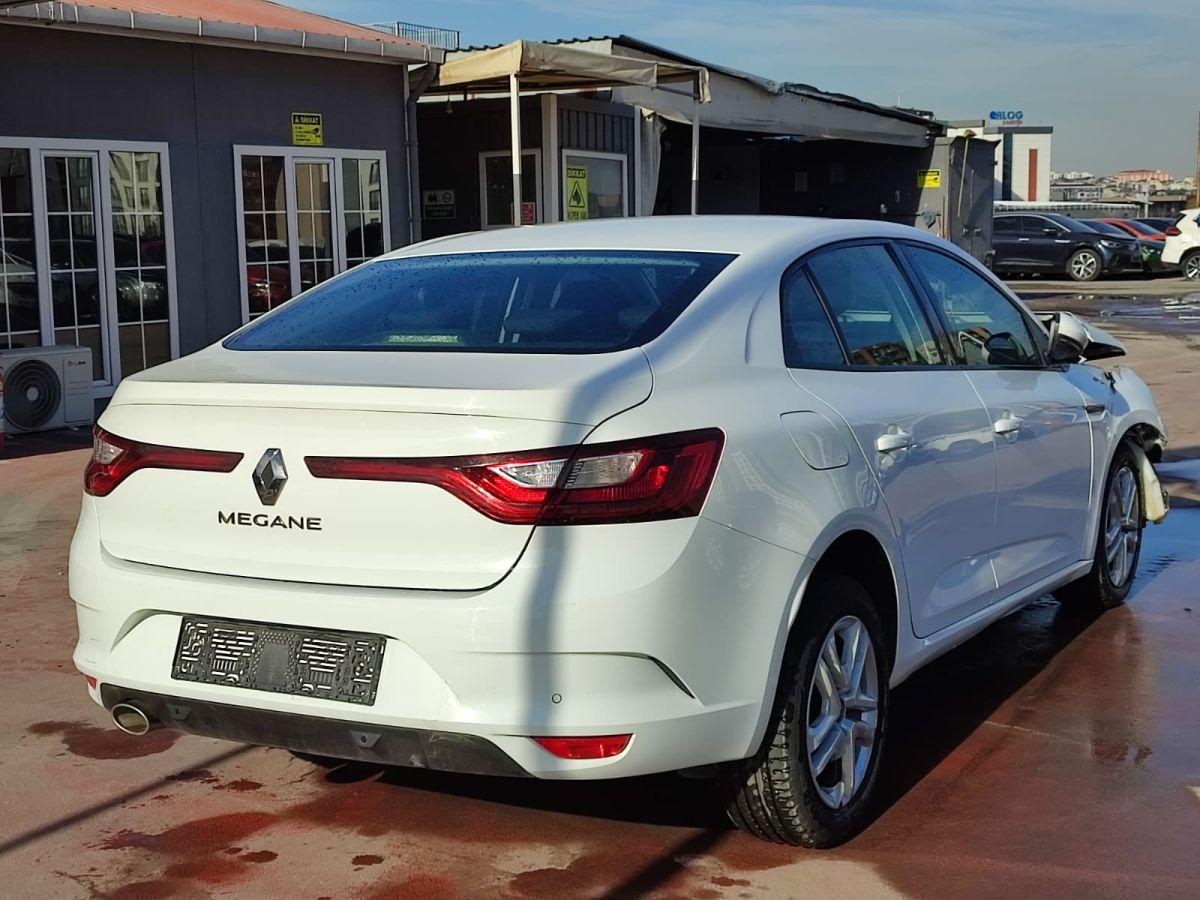MEGANE SEDAN JOY 1.3 TCE EDC 140