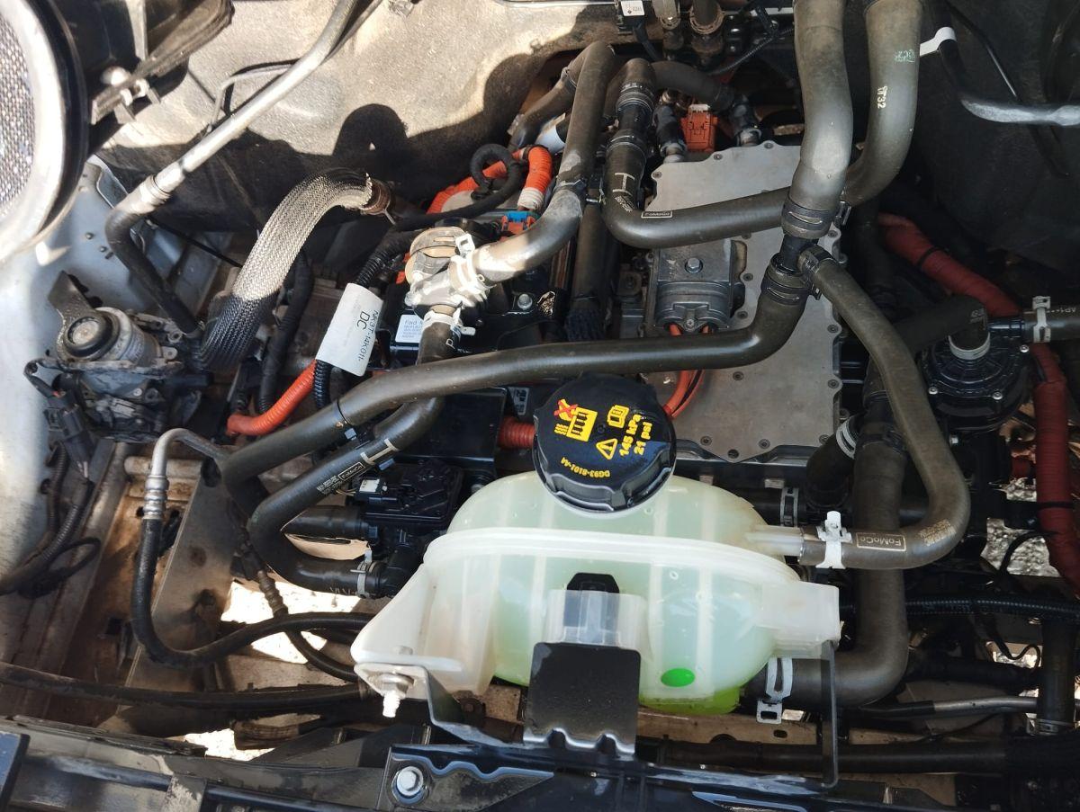 TRANSIT 350L VAN BEV 198KW DELUXE AT