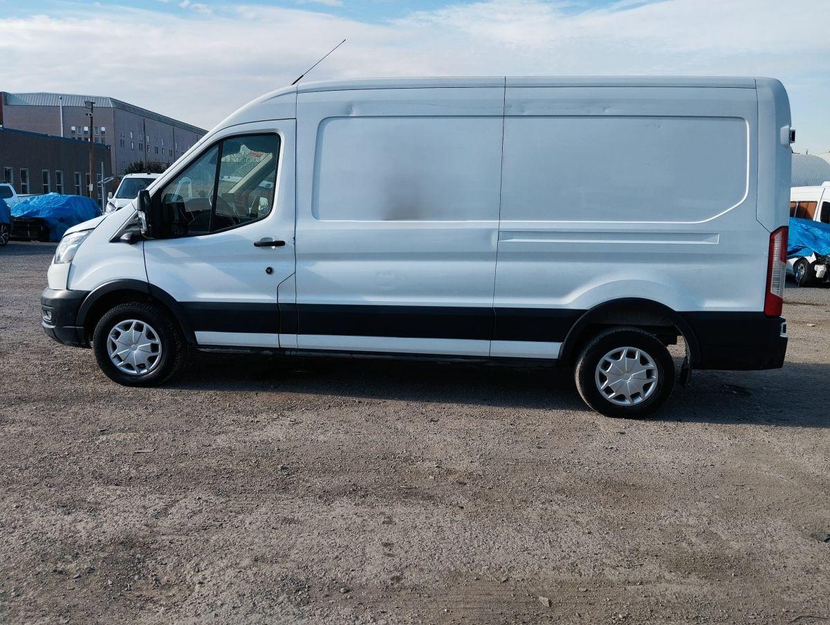 TRANSIT 350L VAN BEV 198KW DELUXE AT