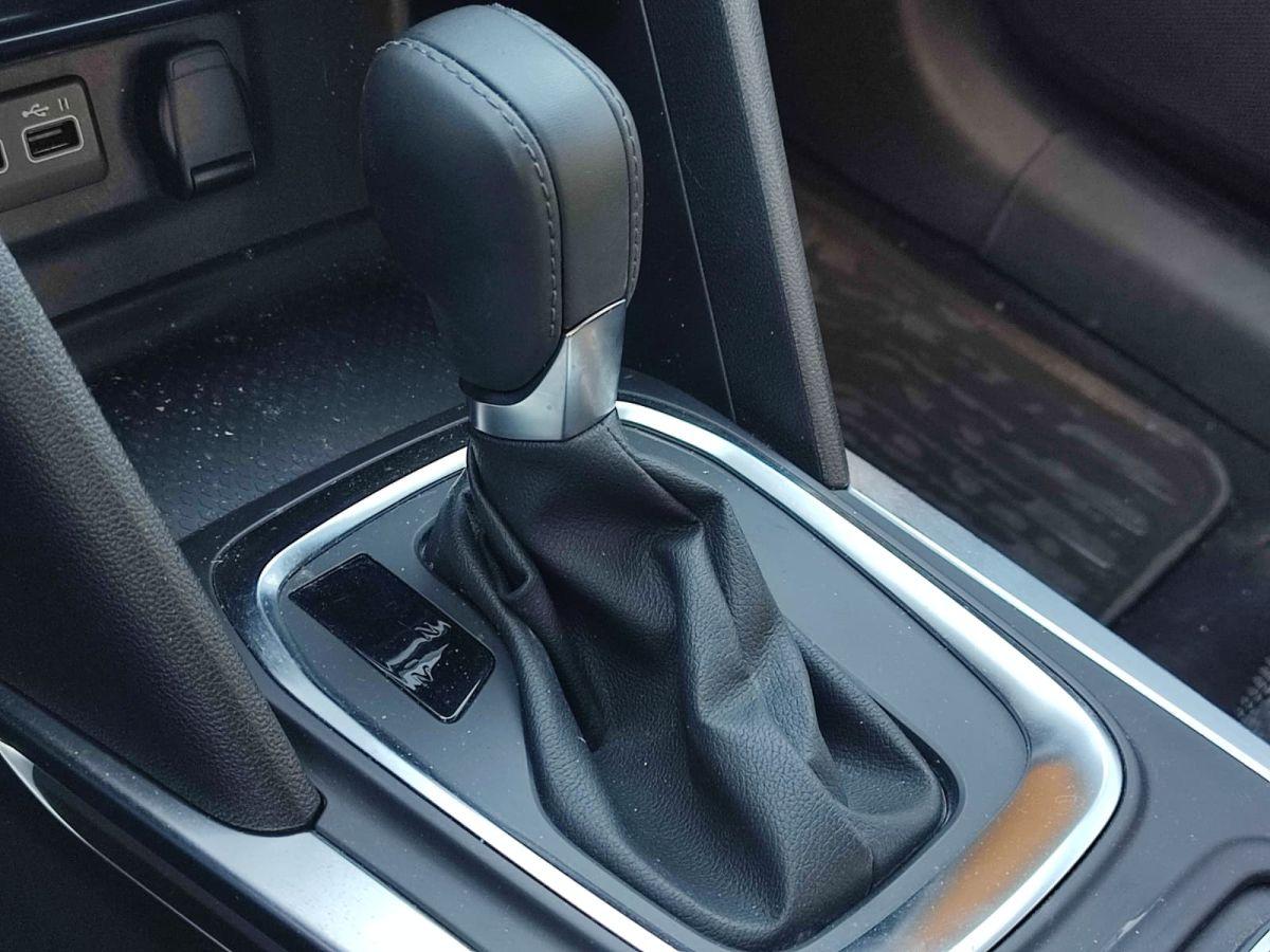 MEGANE SEDAN TOUCH 1.3 TCE EDC 140 FAZ2