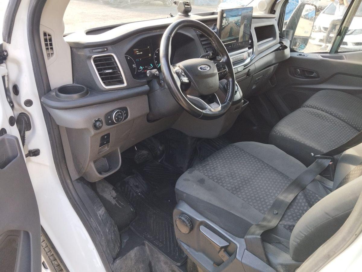 TRANSIT 350L VAN BEV 198KW DELUXE AT