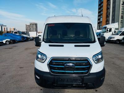TRANSIT 350L VAN BEV 198KW DELUXE AT